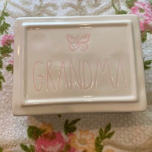 Rae Dunn trinket box (1 left)